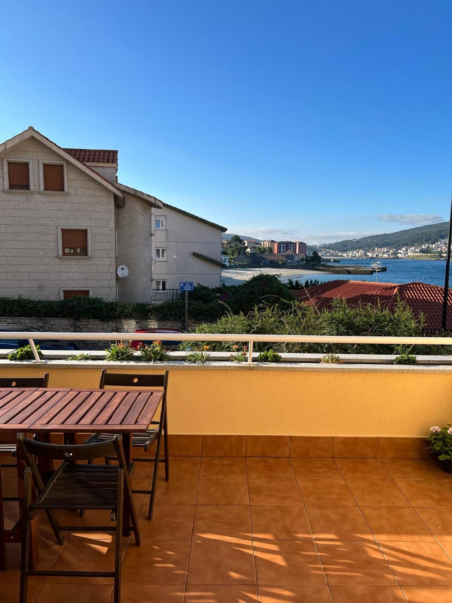 Apartamento Playa Blanca Corcubión エクステリア 写真
